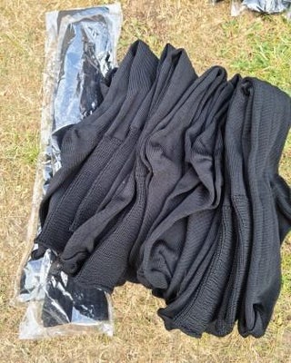 5 pairs of large black socks